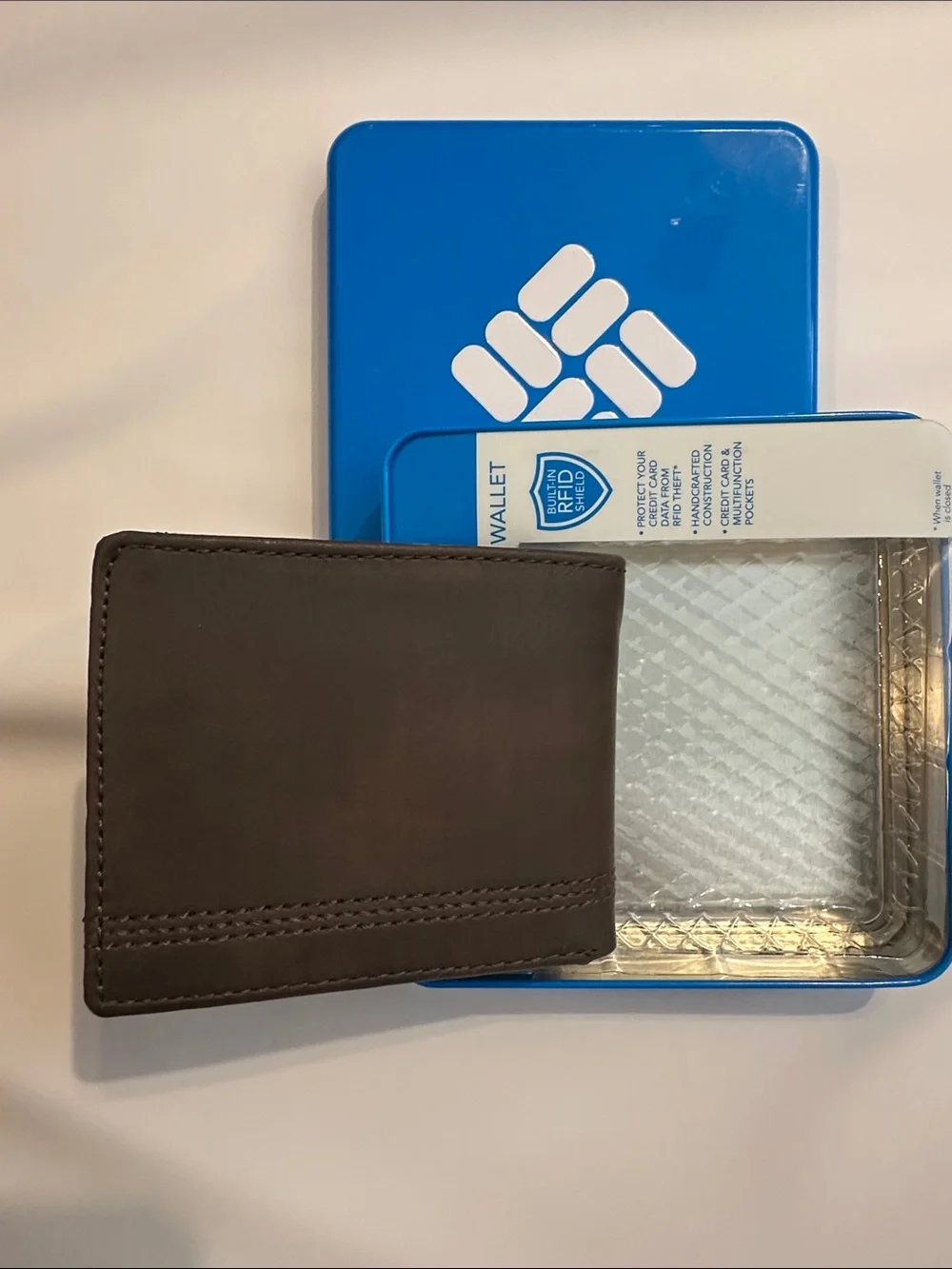 Columbia wallet